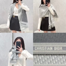 CHRISTIAN DIOR